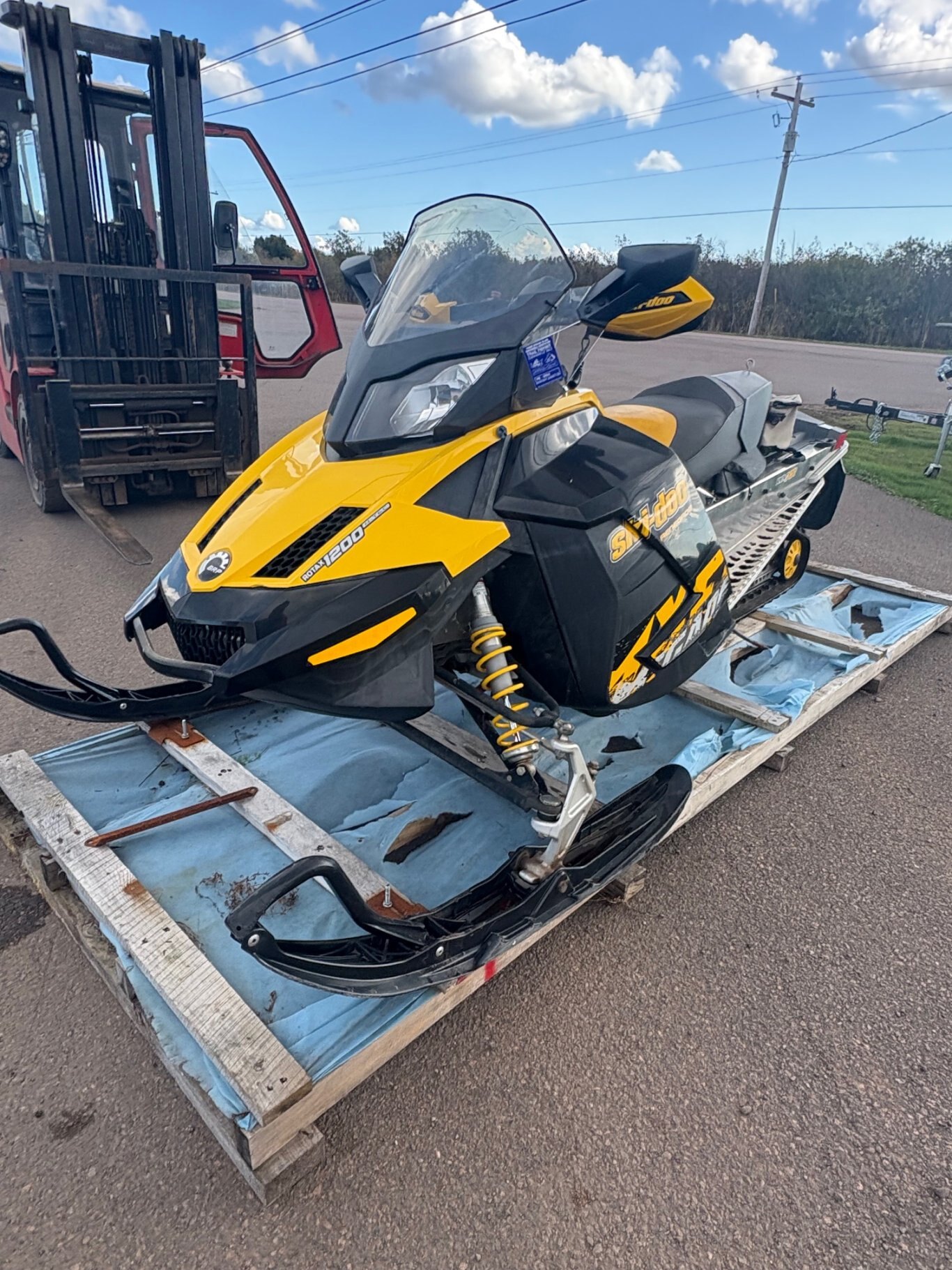 2010 Ski doo Renegade 1200 Adrenalin As Is Needs Reverse Repairs