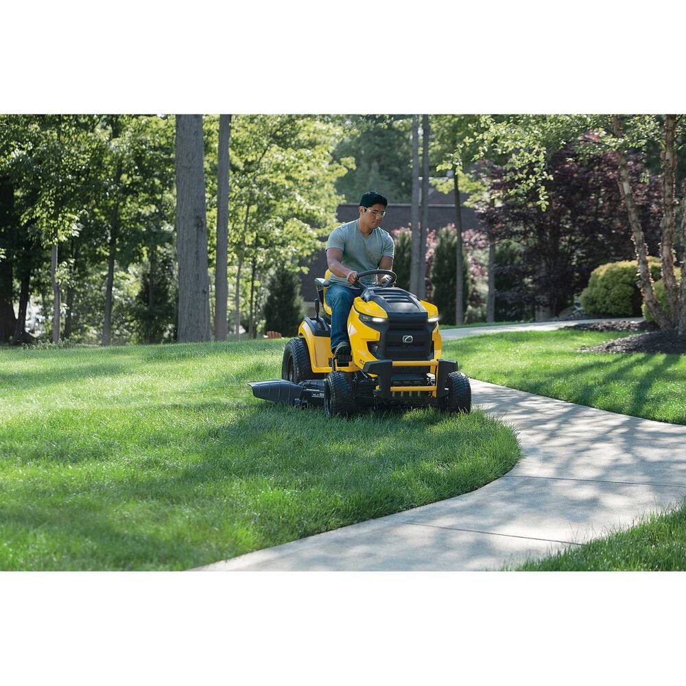 2025 Cub Cadet XT2 SLX50
