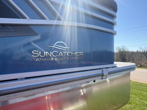 2026 SunCatcher Select 20 C Pontoon with Trailer & Yamaha F40hp Outboard
