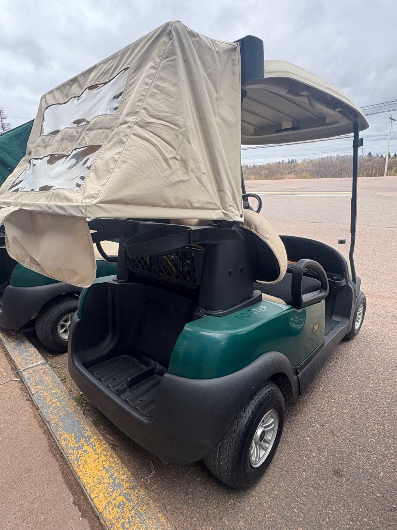2015 Club Car Precedent i2 Electric ERIC with Charger