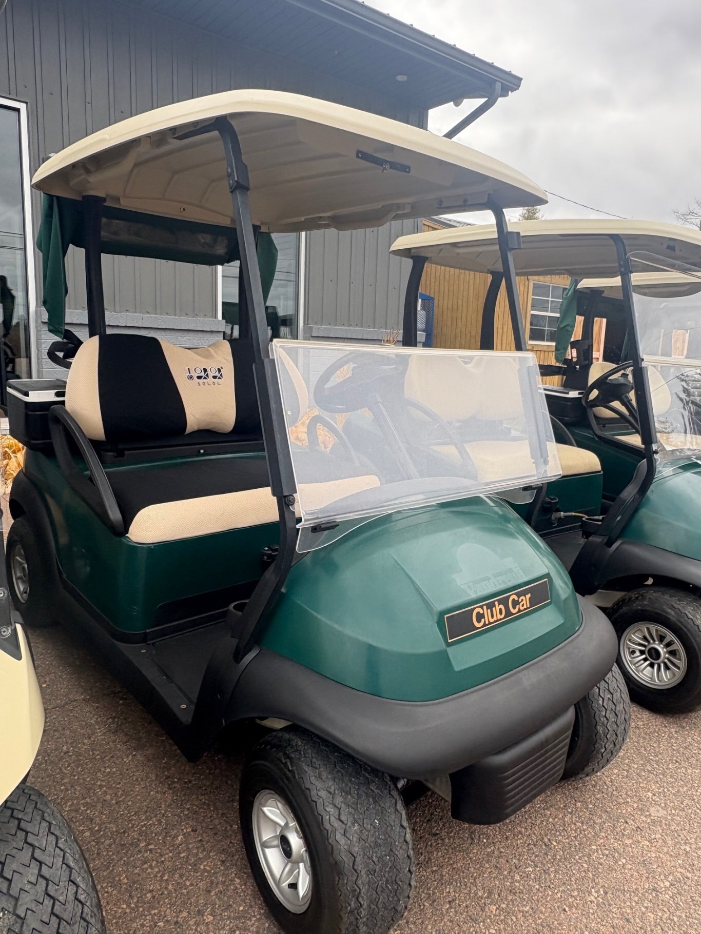 2015 Club Car Precedent i2 Electric ERIC with Charger