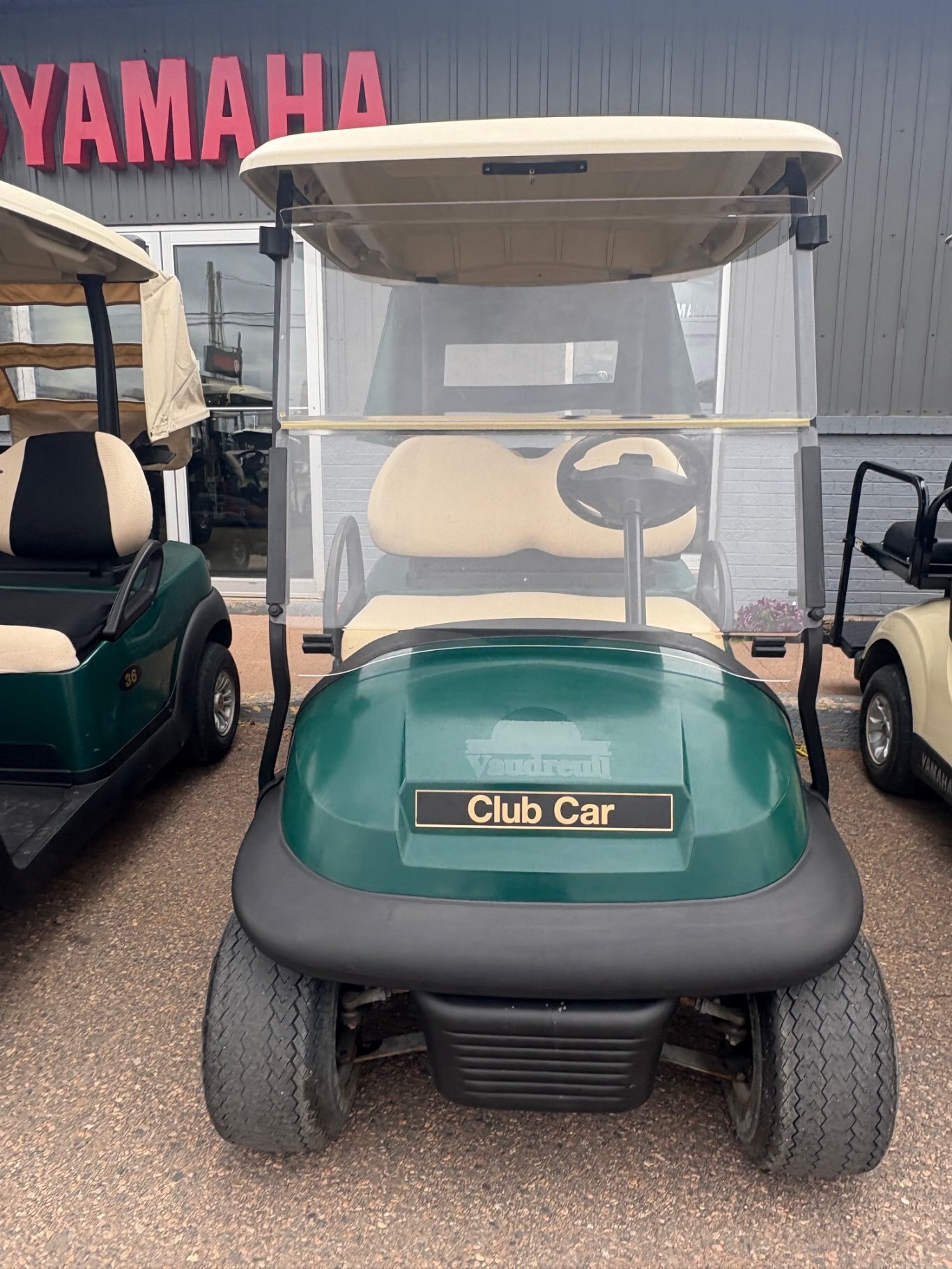 2015 Club Car Precedent i2 Electric ERIC with Charger