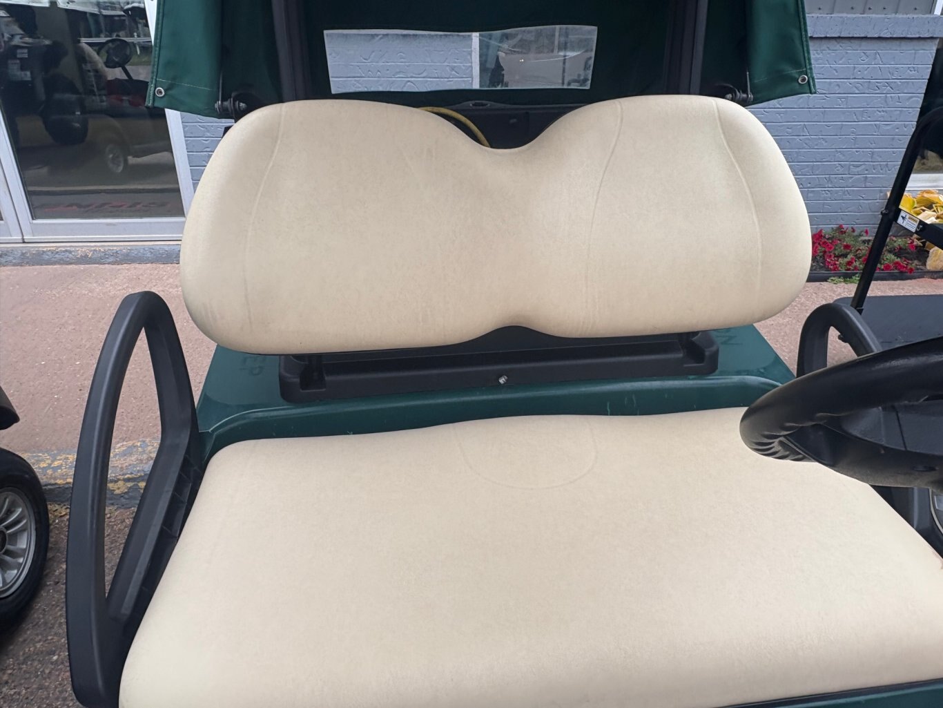 2015 Club Car Precedent i2 Electric ERIC with Charger