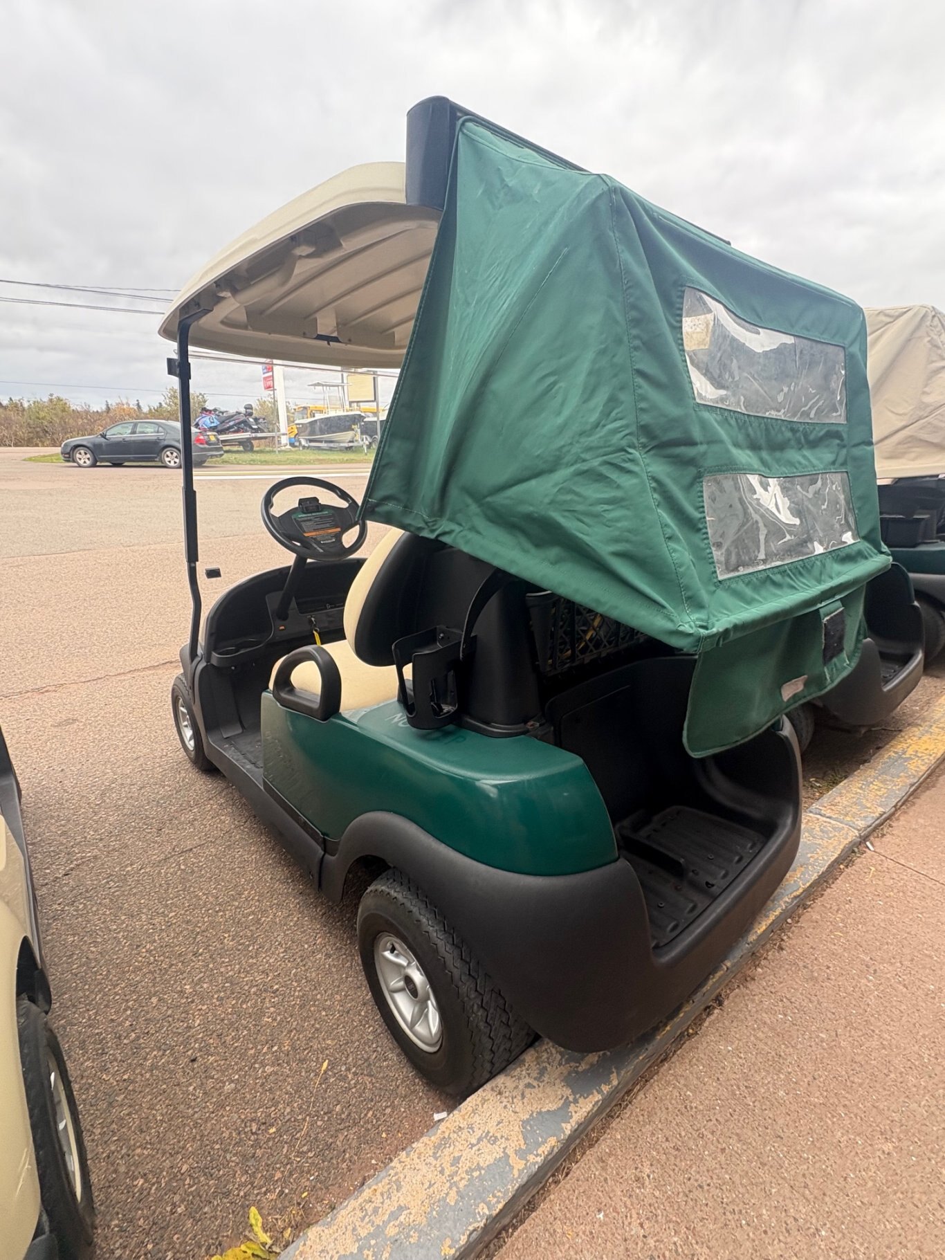 2015 Club Car Precedent i2 Electric ERIC with Charger