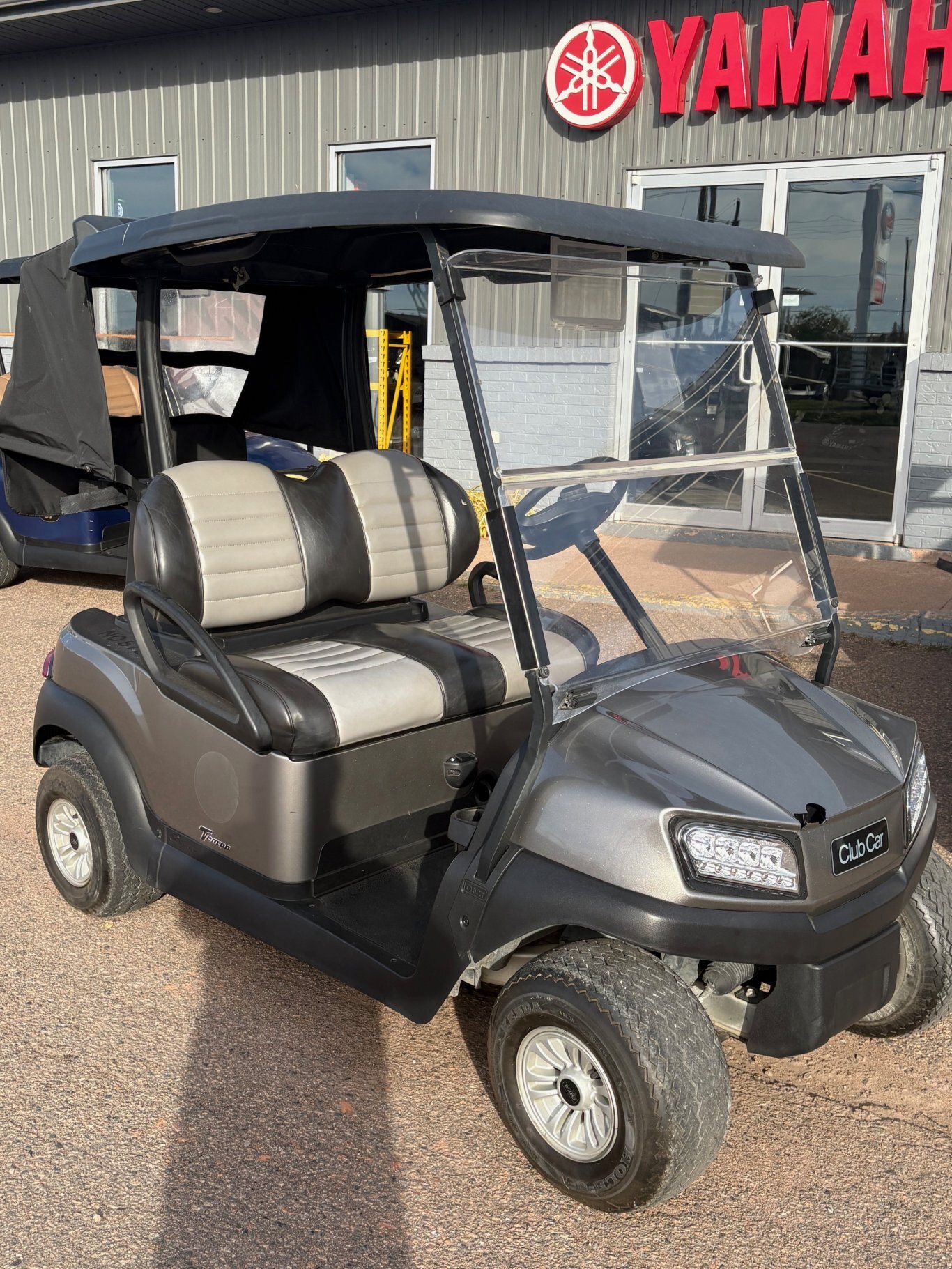 2020 Club Car Tempo Connect Electric ERIC 2 Non lifted with Charger
