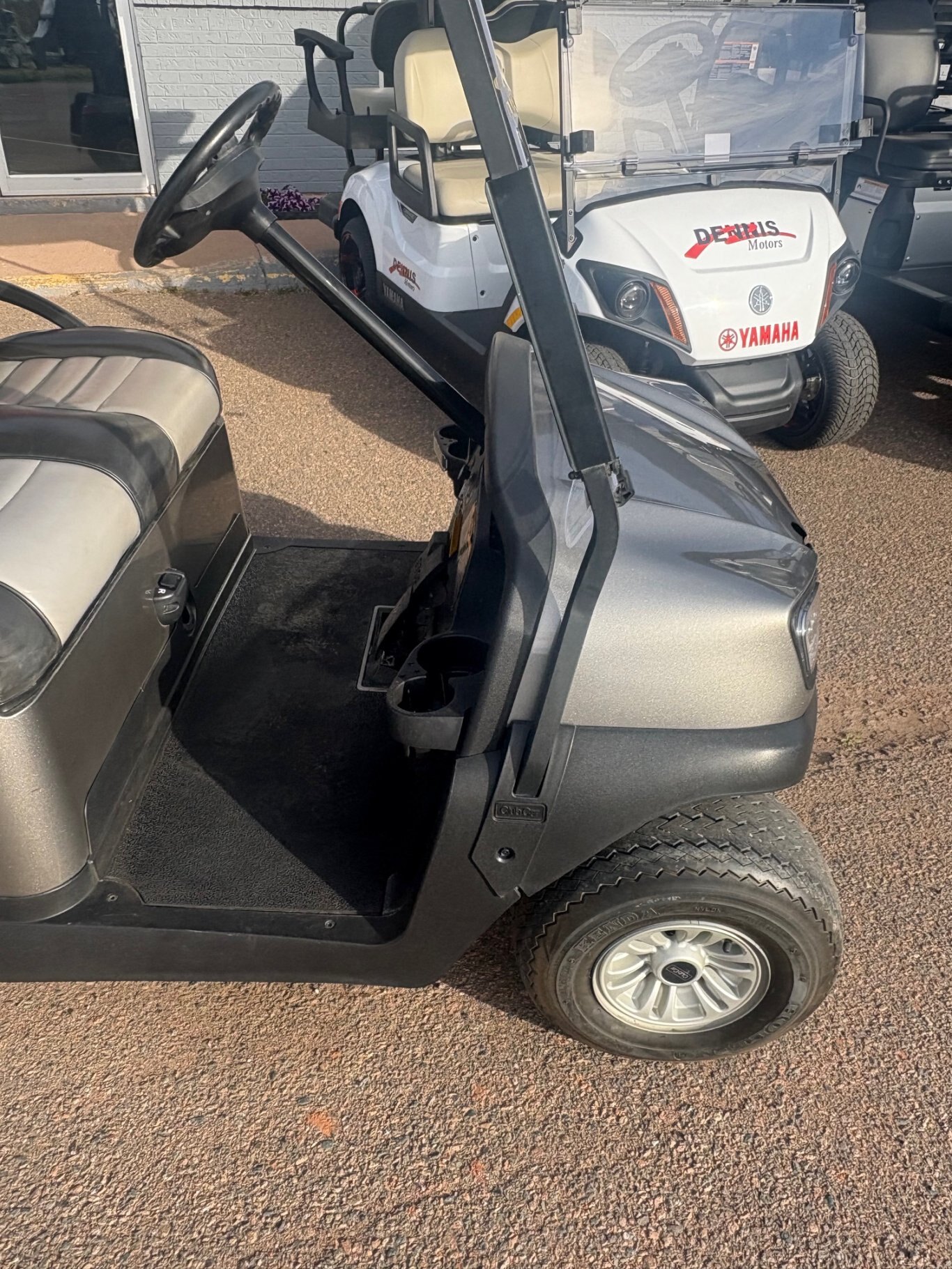 2020 Club Car Tempo Connect Electric ERIC 2 Non lifted with Charger