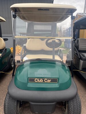 2015 Club Car Precedent i2lL Electric with Charger will have New Batteries