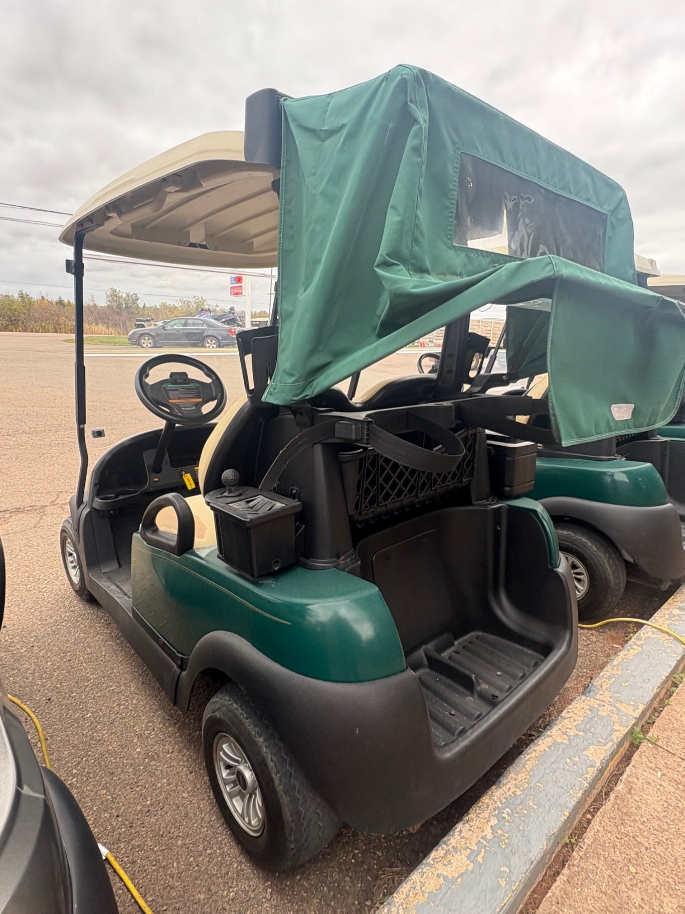 2015 Club Car Precedent i2lL Electric with Charger