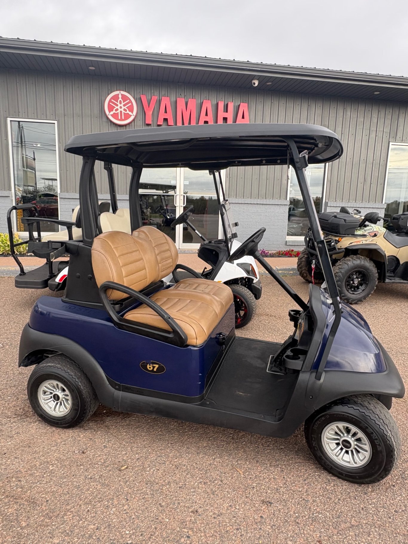 2017 Club Car Premium Precedent i2 Electric with Charger