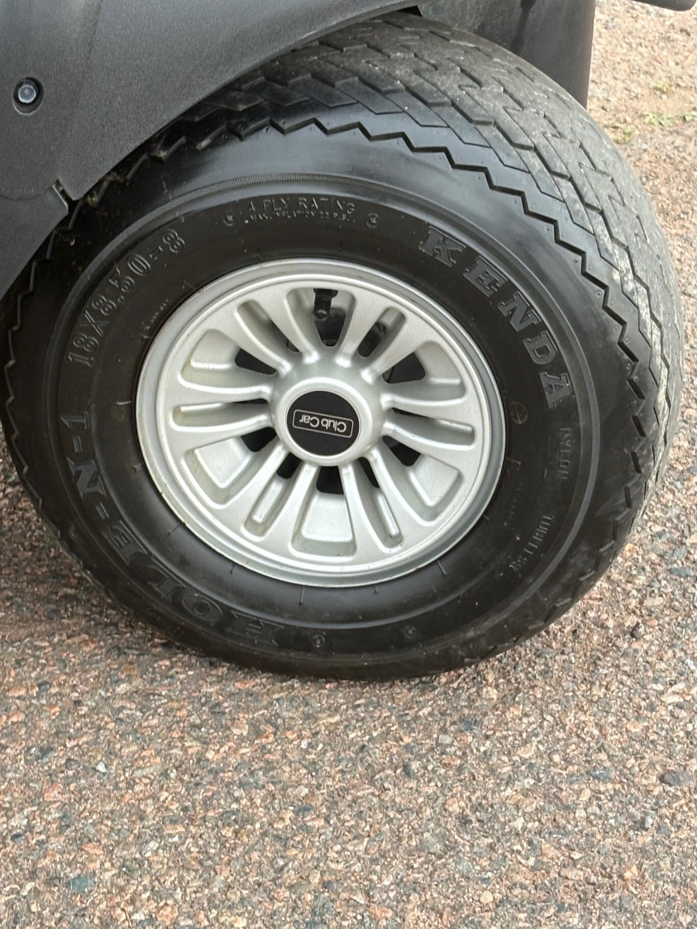 2017 Club Car Premium Precedent i2 Electric with Charger