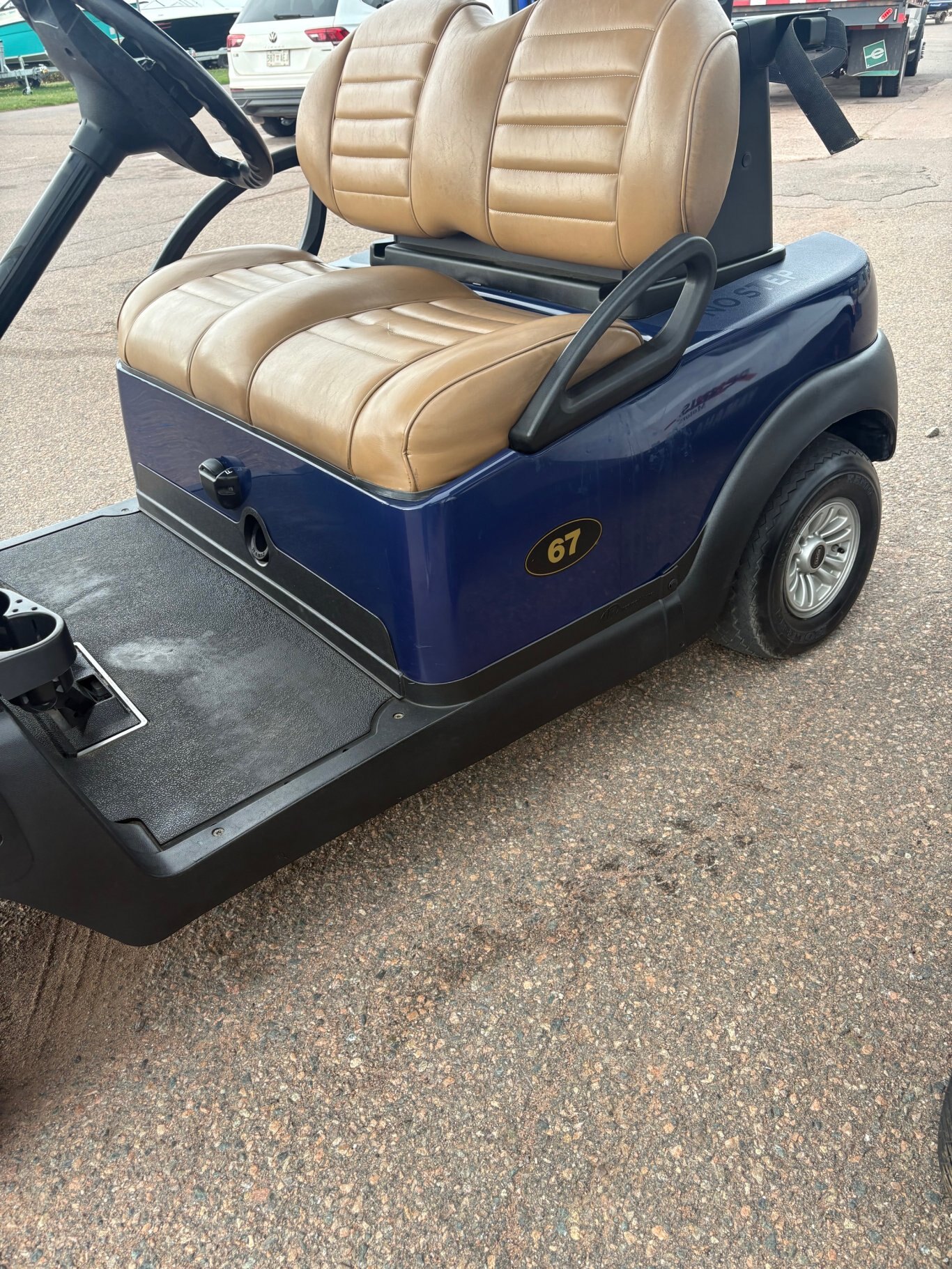 2017 Club Car Premium Precedent i2 Electric with Charger