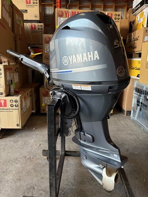 2025 Yamaha F50B 20 Long Shaft, Electric Start, Power Trim/Tilt, Tiller Handle 373 Hours