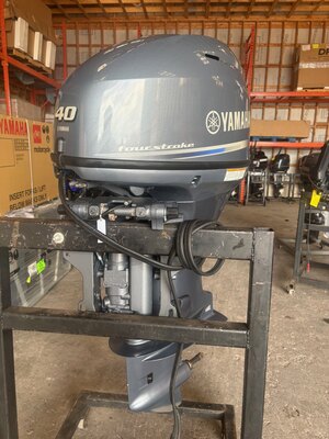 2025 Yamaha F40L 20 Shaft, Electric Start, Power Trim/Tilt 300 Hours