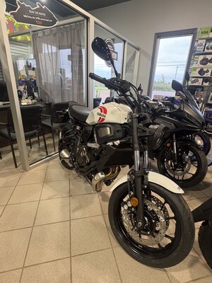 2026 Yamaha XSR700 Heritage White