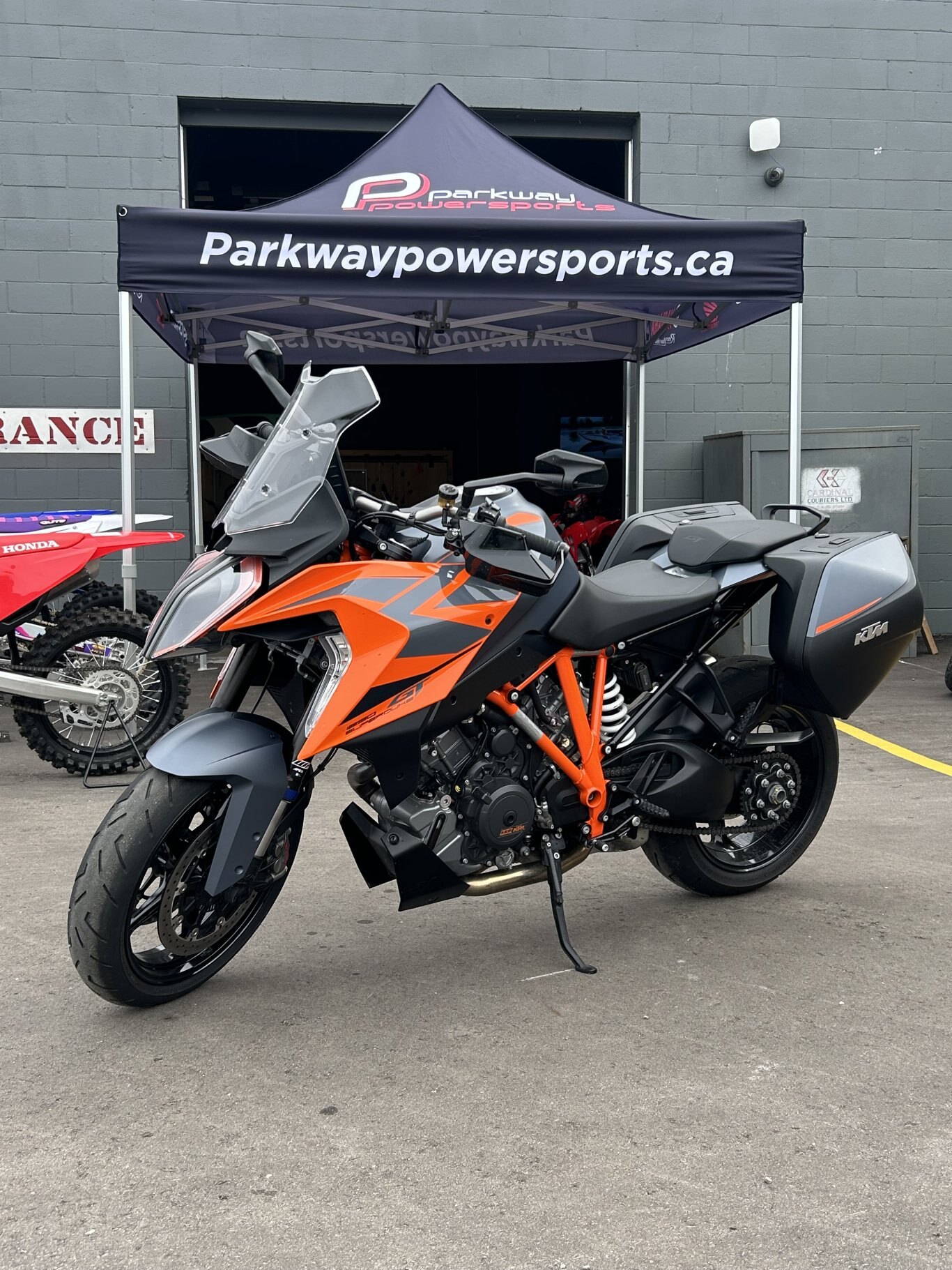 2023 KTM 1290 Super Duke GT