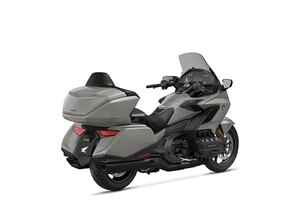 2026 Honda Gold Wing Tour Manual Pearl Deep Mud Grey