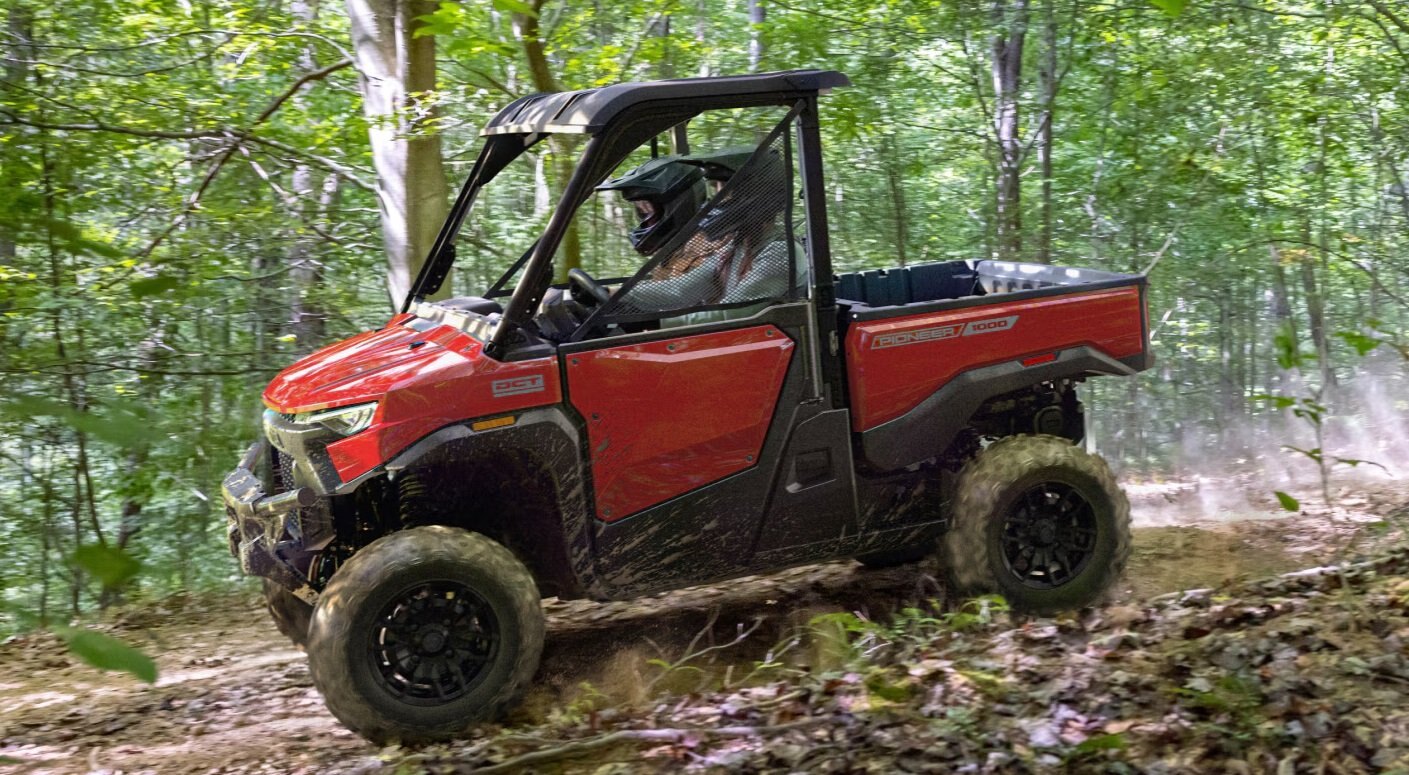 2026 Honda Pioneer 1000 3P DLX Standard