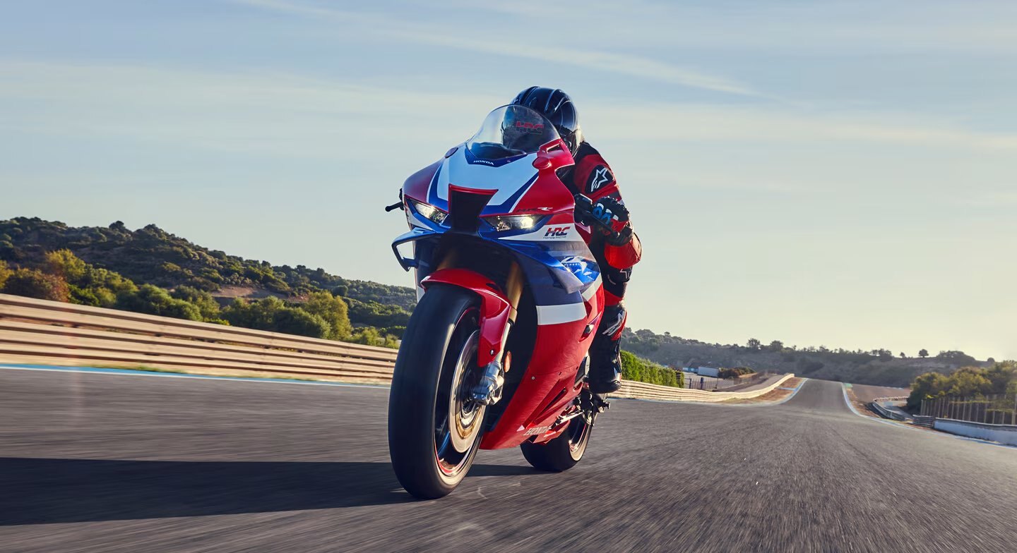 2027 Honda CBR1000RR R Fireblade SP