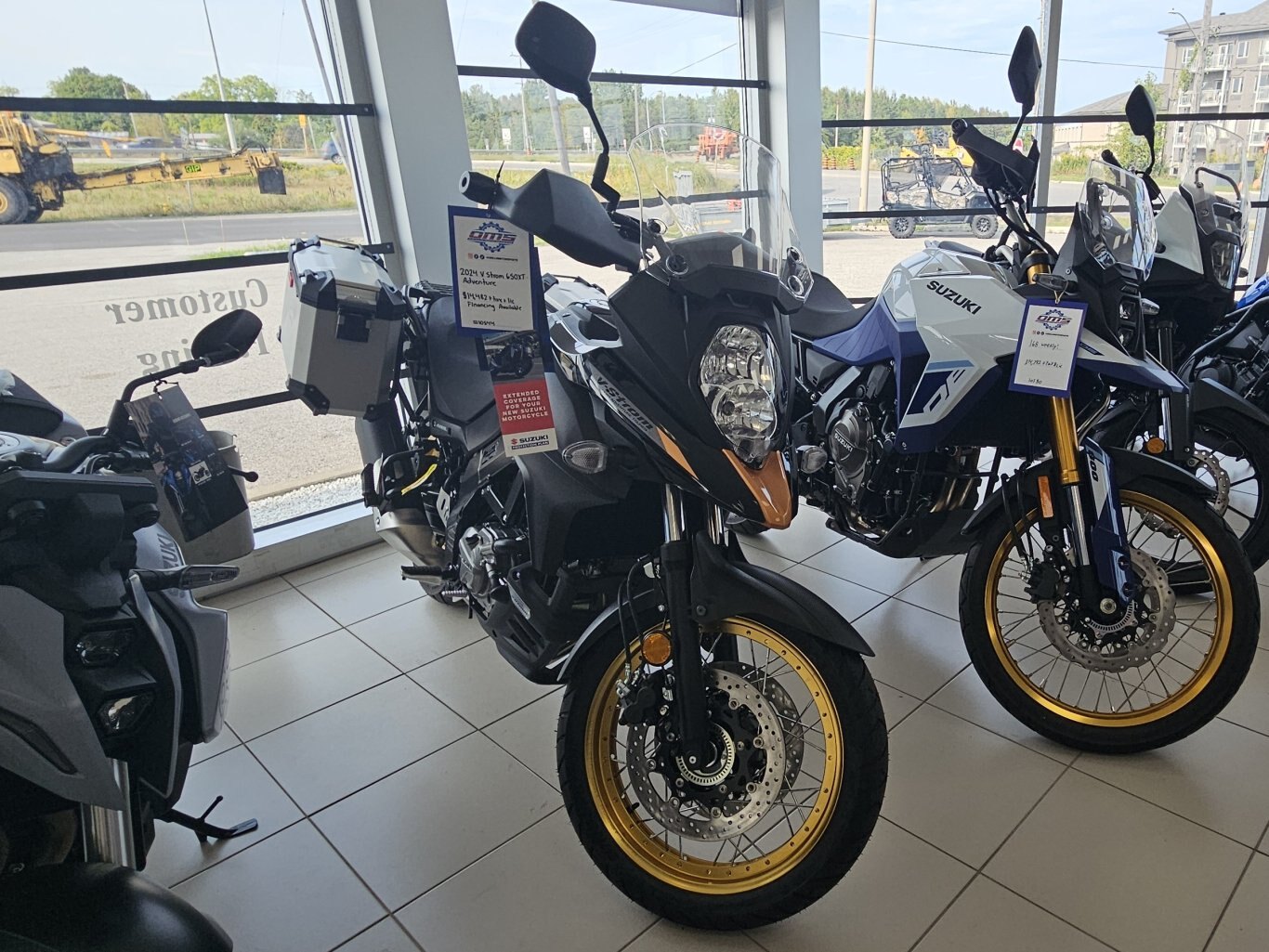 2024 Suzuki V STROM 650XT ADVENTURE Glass Sparkle Black