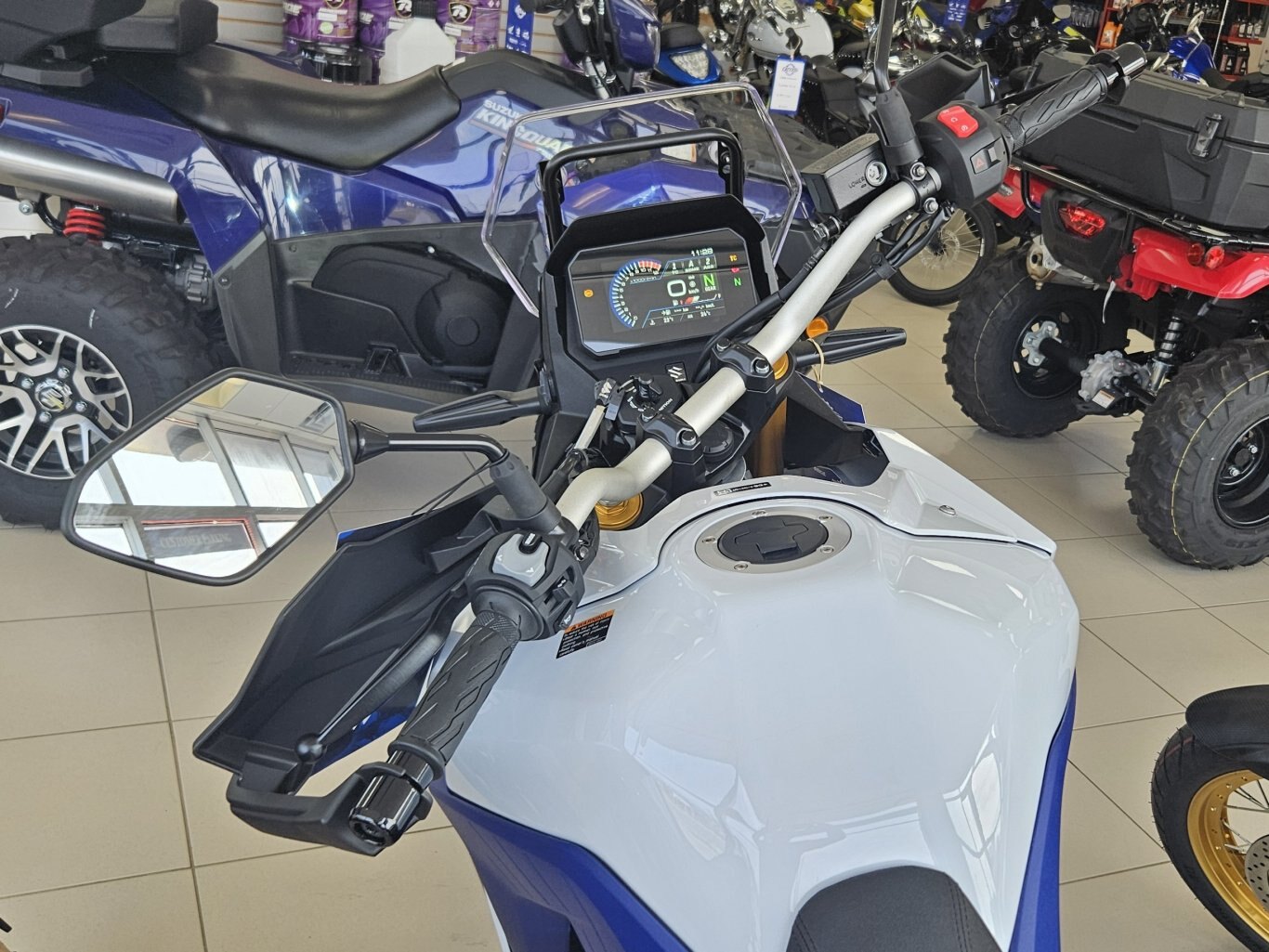 2024 Suzuki V STROM 800DE Pearl Tech White