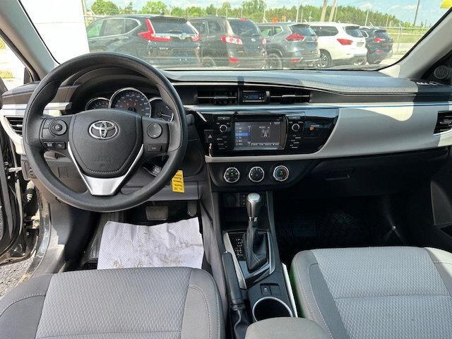 2015 TOYOTA COROLLA LE / $266.85 B/W TAX IN / HEATED SEATS / BACK UP CAMERA