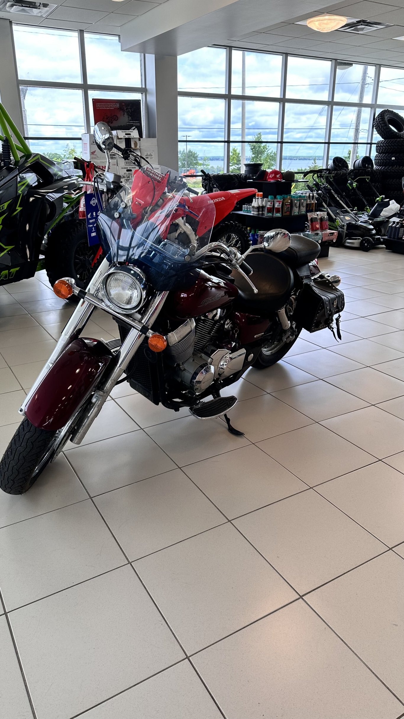 2004 HONDA VT750C4