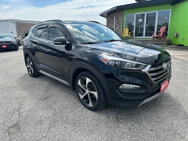 2017 HYUNDAI TUCSON LIMITED AWD / $217.92 B/W TAX IN / PANO ROOF / NAVIGATION