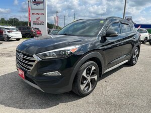 2017 HYUNDAI TUCSON LIMITED AWD / $217.92 B/W TAX IN /  PANO ROOF / NAVIGATION