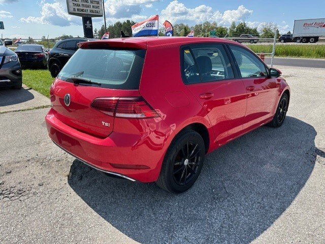 2018 VOLKSWAGEN GOLF COMFORTLINE / $219.02 B/W TAX IN / SUNROOF / CARPLAY