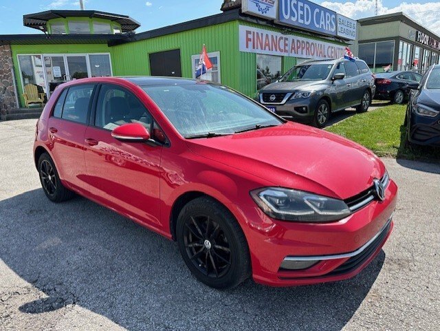 2018 VOLKSWAGEN GOLF COMFORTLINE / $219.02 B/W TAX IN / SUNROOF / CARPLAY