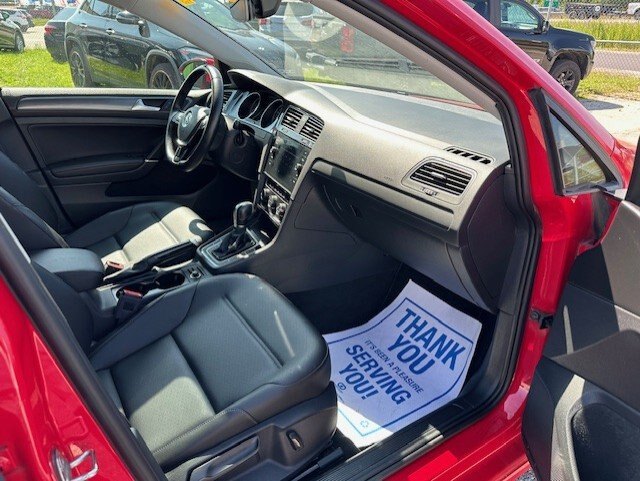 2018 VOLKSWAGEN GOLF COMFORTLINE / $219.02 B/W TAX IN / SUNROOF / CARPLAY