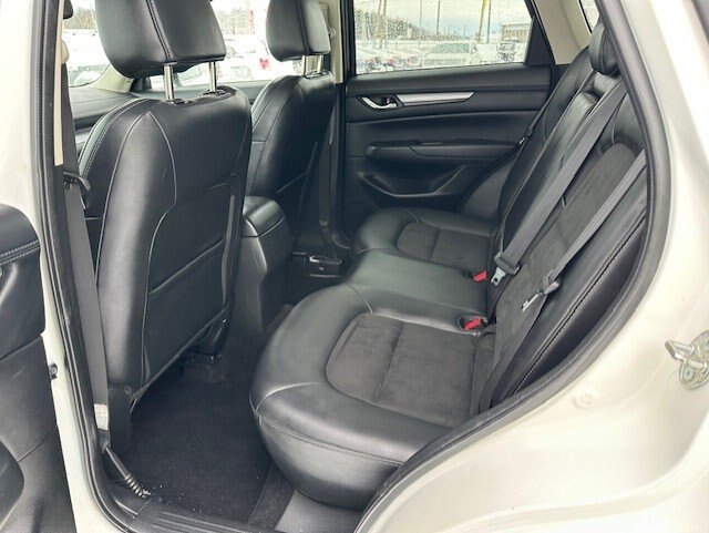 2018 MAZDA CX 5 GS AWD / $222.92 BIWEEKLY TAX INCLUDED / HEATED FRONT SEATS / HEATED STEERING WHEEL