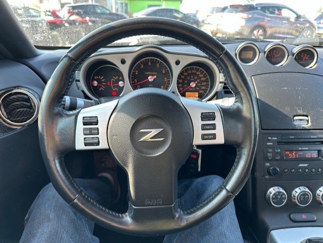 2006 NISSAN 350Z TOURING / LOW KMS / HEATED SEATS / MANUAL / 3.5L V6