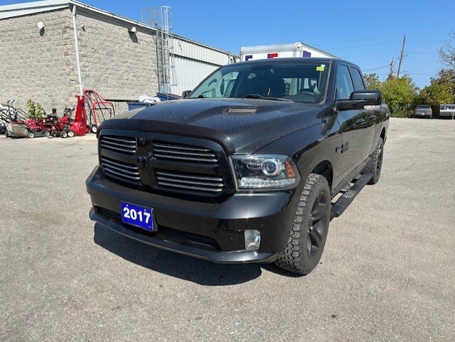 2017 RAM 1500 SPORT QUAD CAB 4X4 / $328.51 B/W TAX IN / CARFAX CLEAN