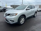 2016 NISSAN ROGUE SV SPECIAL EDITION / $246.82 B/W TAX IN / LOW KM