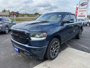 2020 RAM 1500 SPORT / $395.10 B/W TAX IN / POWER RUNNING BOARDS / PANORAMIC SUNROOF