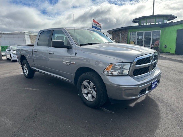 2021 RAM 1500 CLASSIC SLT / $271.50 BIWEEKLY INCLUDING TAX / 6'4 BOX / TRAILER BRAKE CONTROL