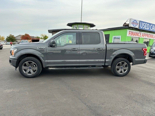 2020 FORD F 150 XLT CREW CAB 4X4 / $306.10 BIWEEKLY INCLUDING TAX / NAVIGATION / REMOTE START / HEATED FRONT SEATS