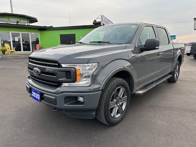 2020 FORD F 150 XLT CREW CAB 4X4 / $306.10 BIWEEKLY INCLUDING TAX / NAVIGATION / REMOTE START / HEATED FRONT SEATS