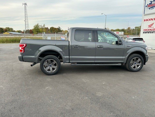 2020 FORD F 150 XLT CREW CAB 4X4 / $306.10 BIWEEKLY INCLUDING TAX / NAVIGATION / REMOTE START / HEATED FRONT SEATS