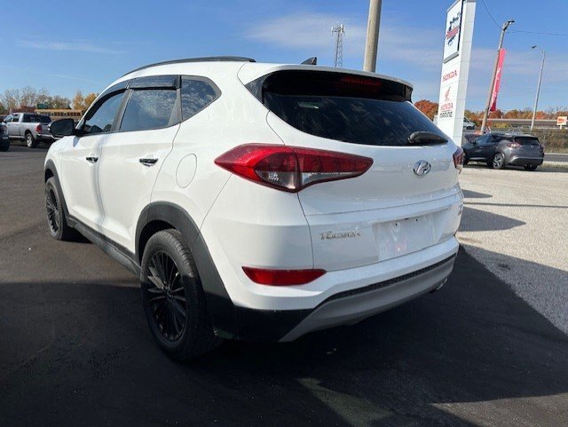 2018 HYUNDAI TUCSON NOIR AWD / $167.85 BIWEEKLY INCLUDING TAX / PANORAMIC SUNROOF / HEATED FRONT SEATS