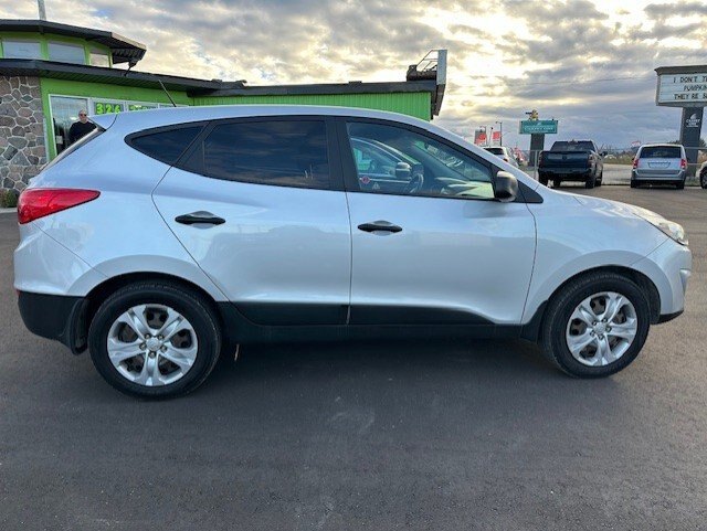 2015 HYUNDAI TUCSON GL FWD / $183.64 BIWEEKLY INCLUDING TAX / HEATED FRONT SEATS / USB / BLUETOOTH / CRUISE CONTROL