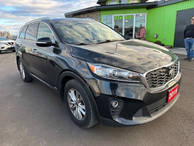 2019 KIA SORENTO LX AWD 7 PASSENGER / $151.94 BIWEEKLY INCLUDING TAX / HEATED STEERING WHEEL