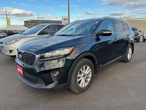 2019 KIA SORENTO LX AWD 7 PASSENGER / $151.94 BIWEEKLY INCLUDING TAX / HEATED STEERING WHEEL