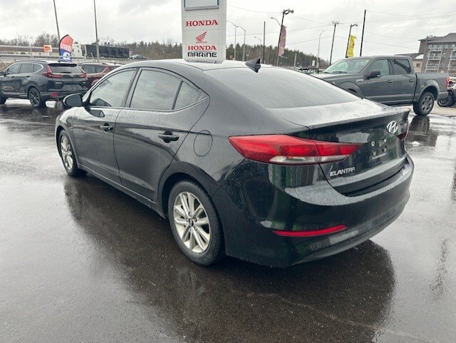 2018 HYUNDAI ELANTRA GLS / $161.58 BIWEEKLY INCLUDING TAX / SUNROOF / HEATED STEERING WHEEL