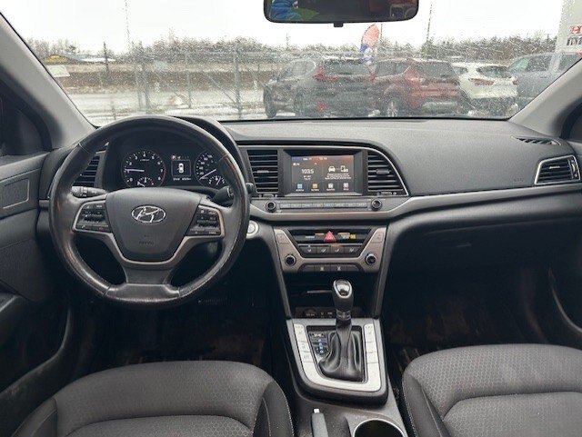 2018 HYUNDAI ELANTRA GLS / $161.58 BIWEEKLY INCLUDING TAX / SUNROOF / HEATED STEERING WHEEL