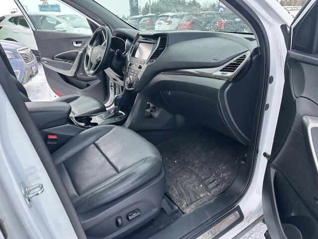 2018 HYUNDAI SANTA FE SPORT 2.0T LIMITED / $171.23 BIWEEKLY INCLUDING TAX / PANORAMIC SUNROOF / HEATED FRONT AND REAR SEATS