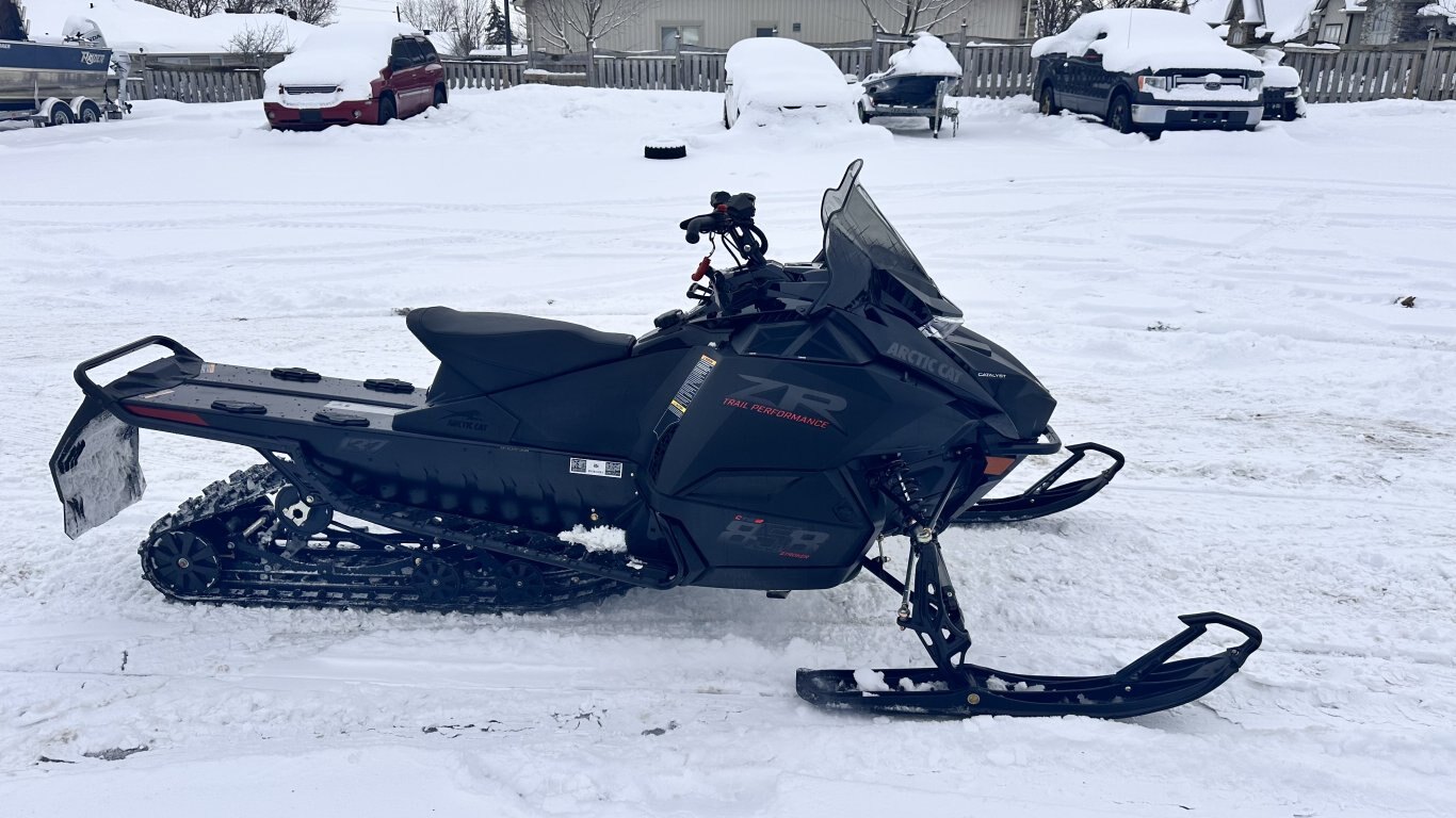 2025 Arctic Cat ZR 858