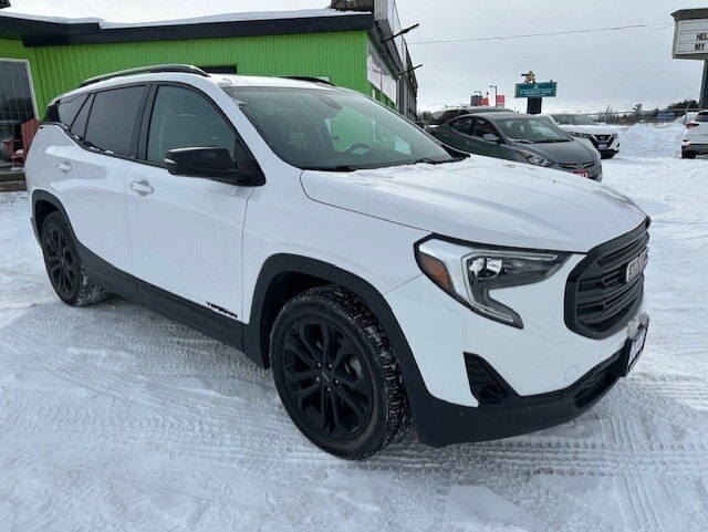 2020 GMC TERRAIN SLT AWD / $214.00 BIWEEKLY INCLUDING TAX / PANORAMIC SUNROOF / NAVIGATION / HEATED STEEING WHEEL