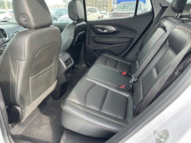 2020 GMC TERRAIN SLT AWD / $214.00 BIWEEKLY INCLUDING TAX / PANORAMIC SUNROOF / NAVIGATION / HEATED STEEING WHEEL